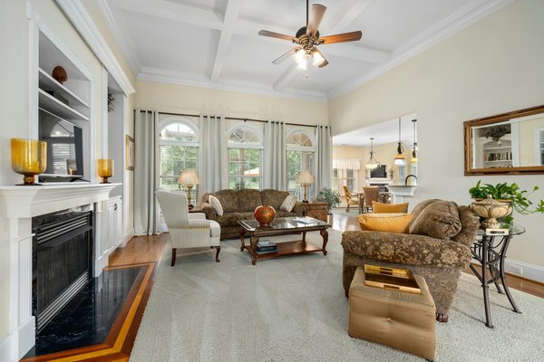 Upgrade your urban uk apartment with top smart home security: a comprehensive installation guide